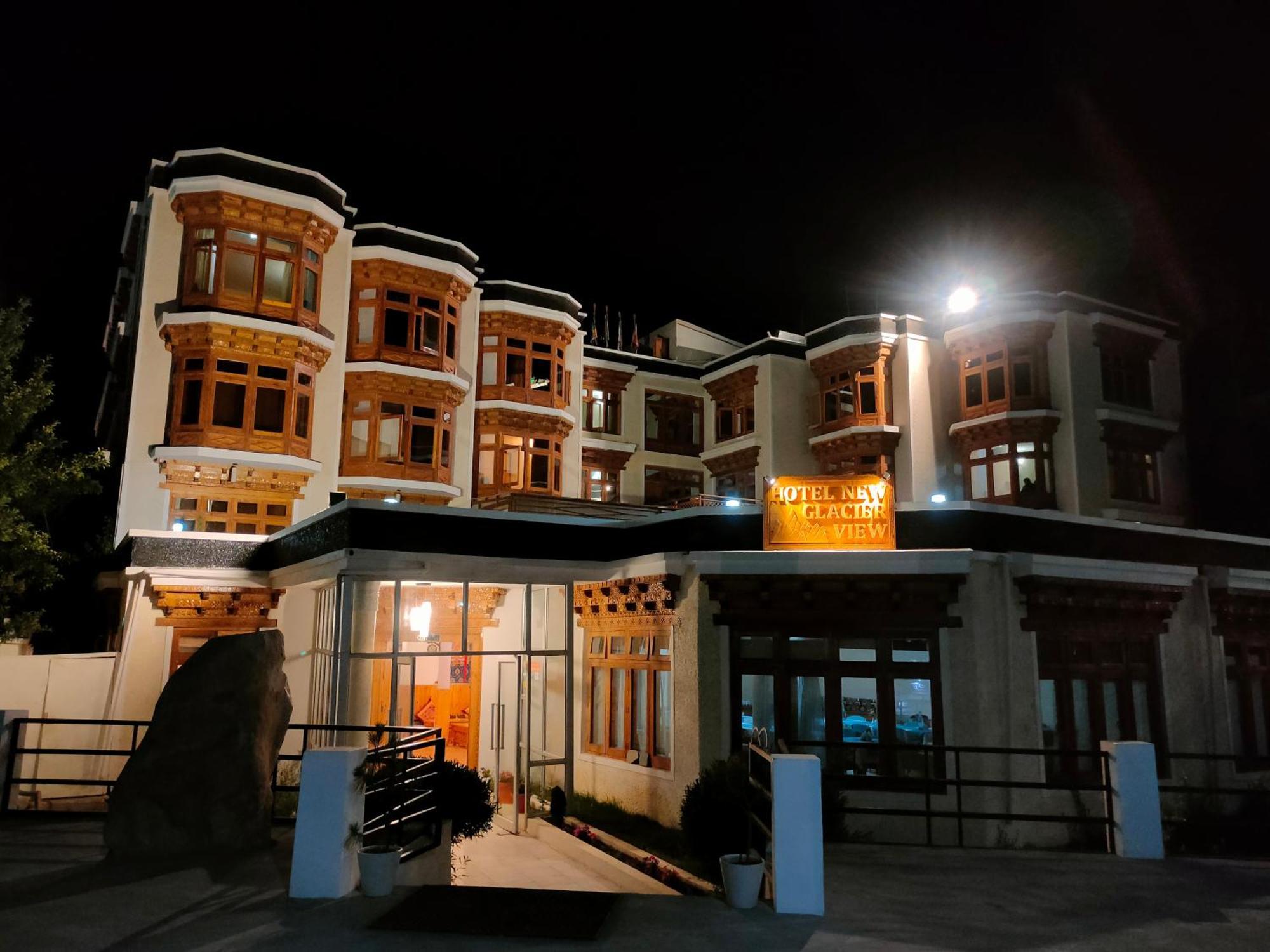 Hotel New Glacier View Leh Bagian luar foto