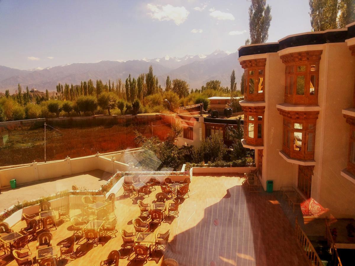 Hotel New Glacier View Leh Bagian luar foto