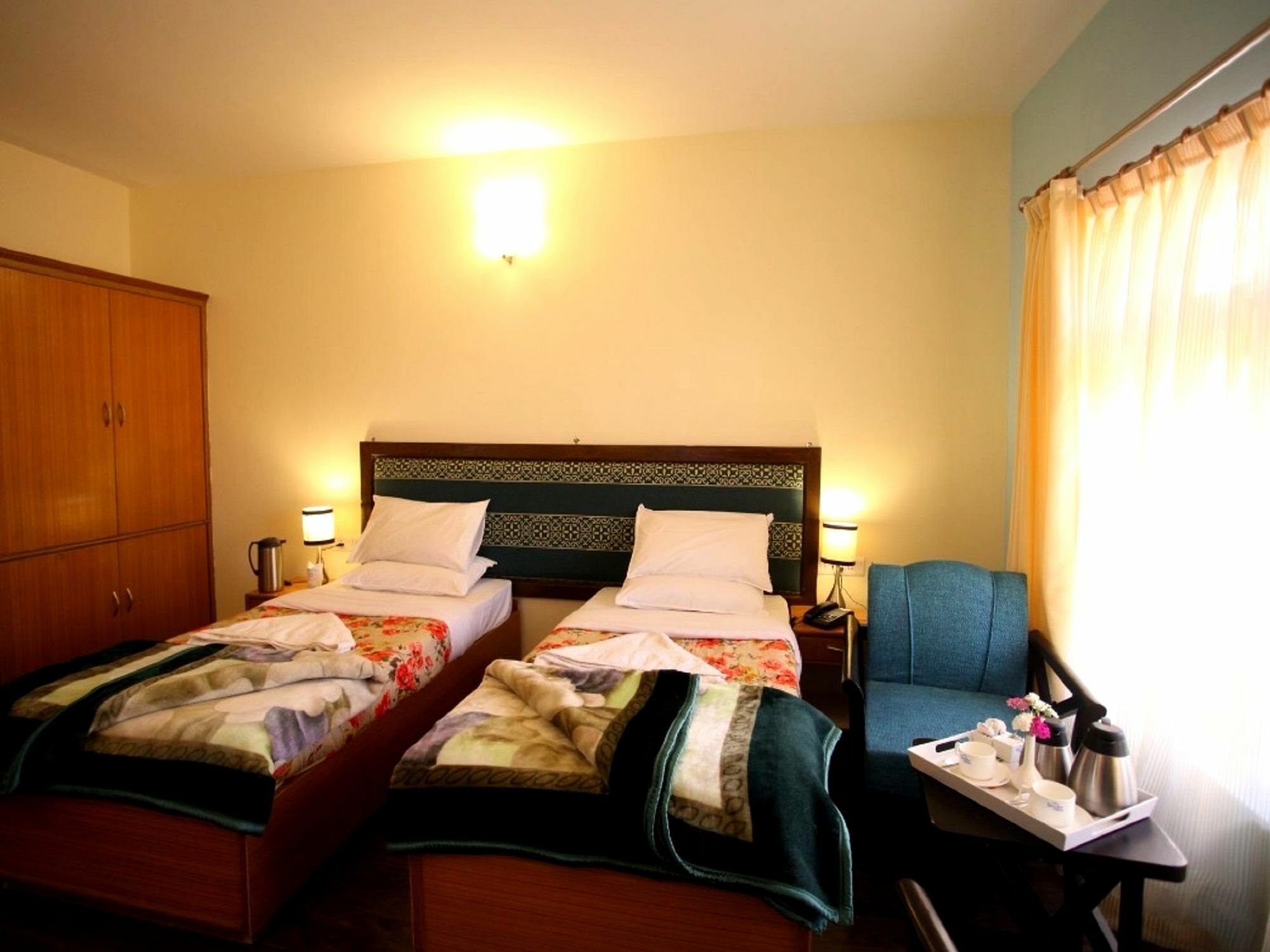 Hotel New Glacier View Leh Bagian luar foto