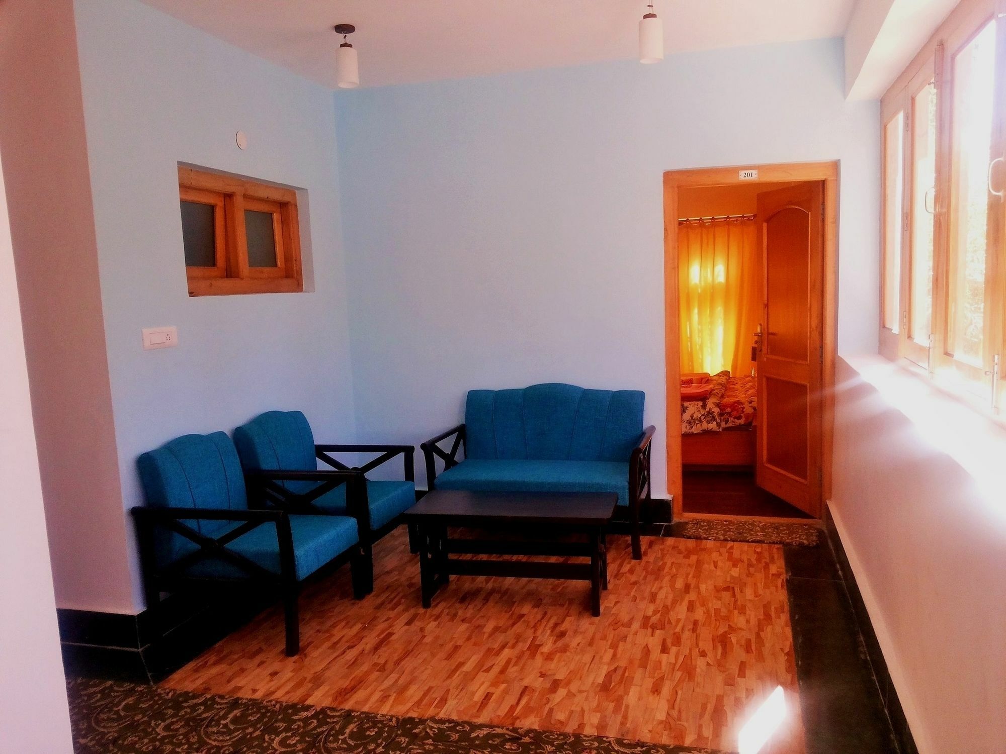Hotel New Glacier View Leh Bagian luar foto