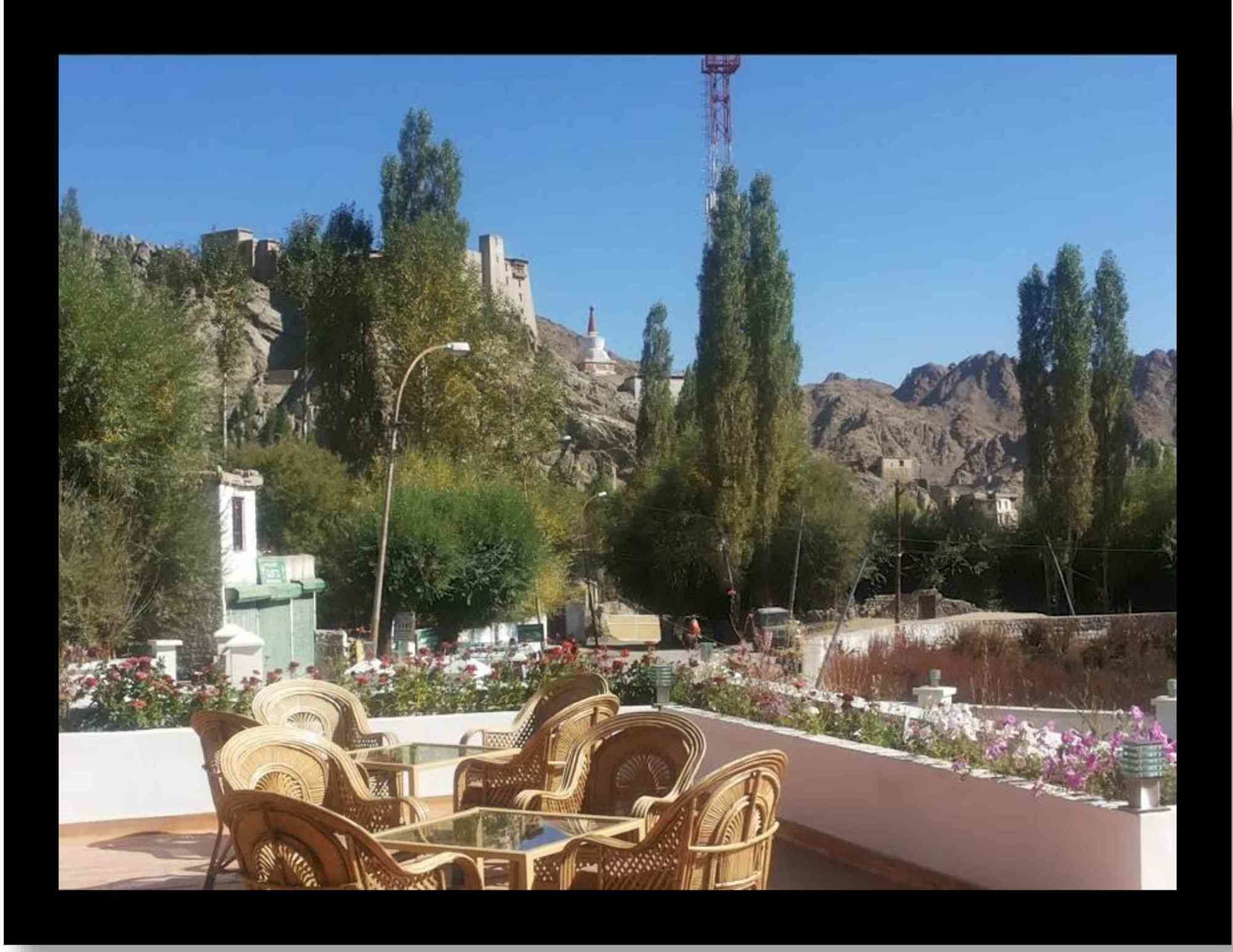 Hotel New Glacier View Leh Bagian luar foto